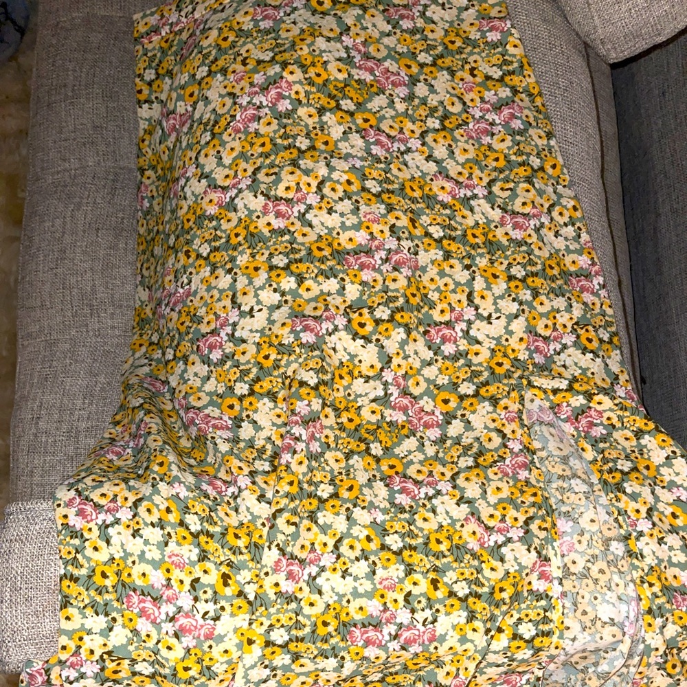 SHEIN Floral Slit Skirt